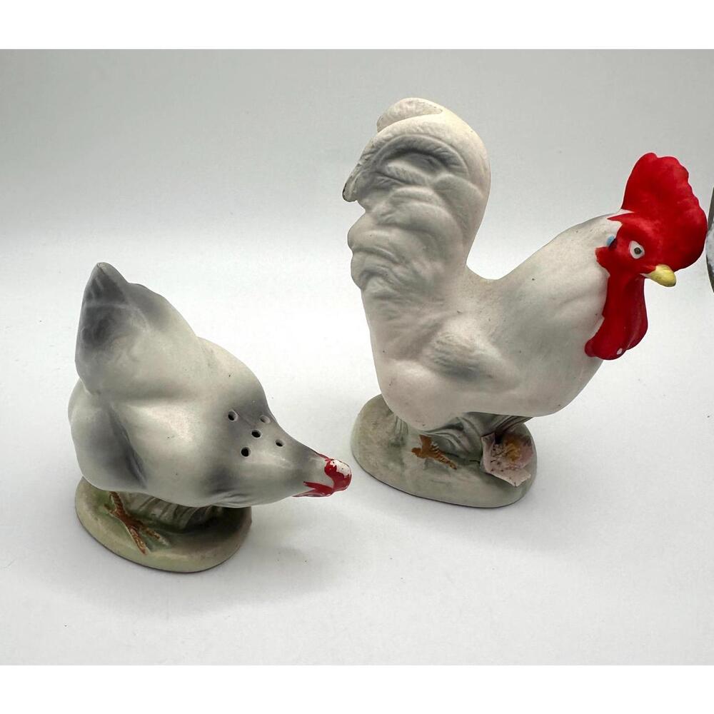 Vintage Enesco Hen & Rooster Salt Pepper Shakers, Original Cork and stickers